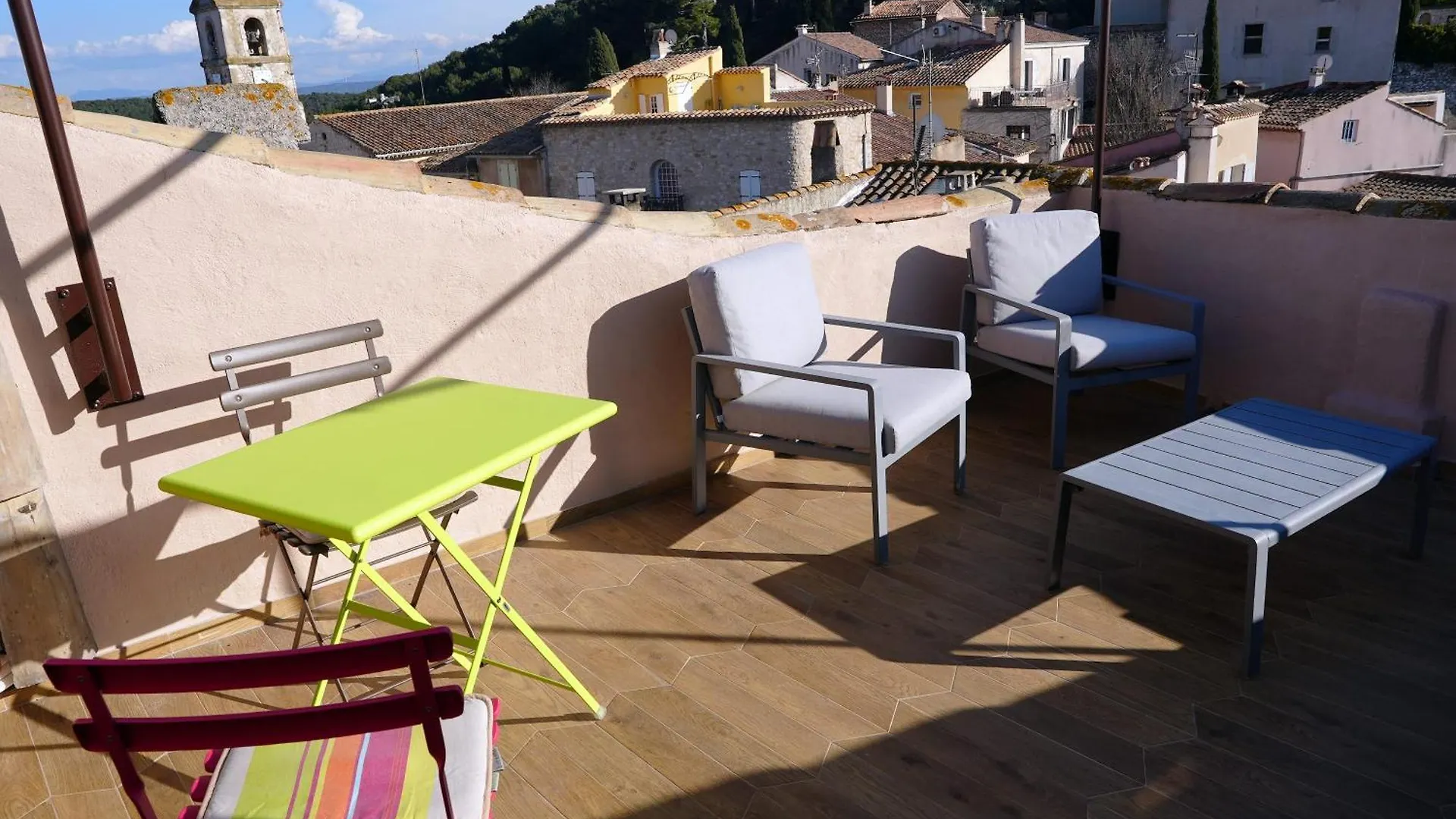 Les Terrasses De Ventabren Bed & Breakfast