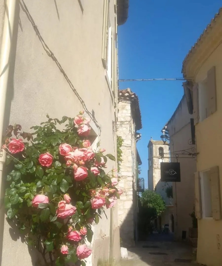 Les Terrasses De Ventabren Bed & Breakfast
