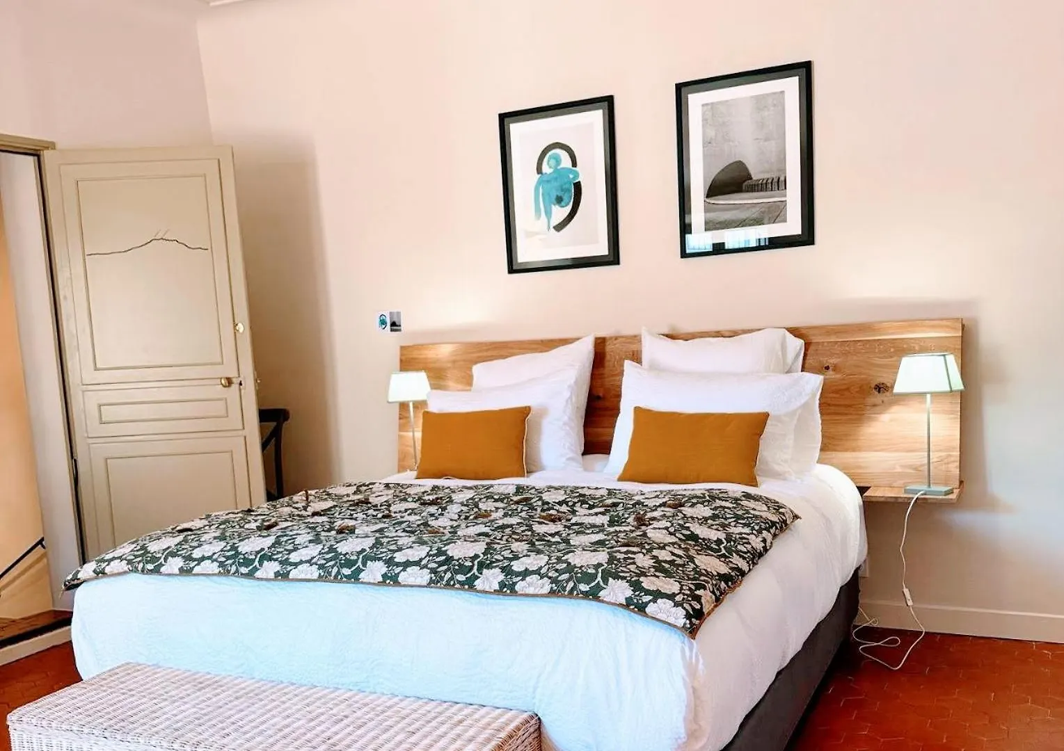 Les Terrasses De Ventabren Bed & Breakfast